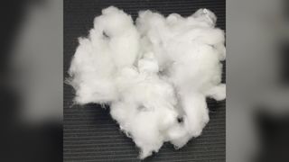 เส้นใย PLA เป็นมิตรกับสิ่งแวดล้อม 4D × 32 มม. สำหรับผลิตภัณฑ์ไม่ทอ