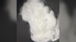 90D * 102 มม. เลียนแบบ Mohair Staple Fiber, High Luster ไฟเบอร์ขนาดใหญ่สำหรับฤดูหนาวถักเส้นด้าย