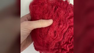2D Bright Red Silk Protein Tow Staple Fiber, Dope Dyed Skin-Care Fiber สำหรับเส้นด้ายถักที่หรูหรา