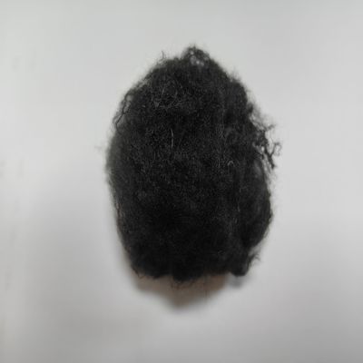 ราคาดี ผงพอลิเอสเตอร์ย้อนหลังที่กันความชื้น สายใย Staple 1.4D 38mm สีดํา ออนไลน์