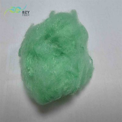 ราคาดี PET พอลิเอสเตอร์ย้อนกลับไป สายใยสเตปลล์ สีเขียว 2.5D PSF สําหรับการผลิตเส้น ออนไลน์