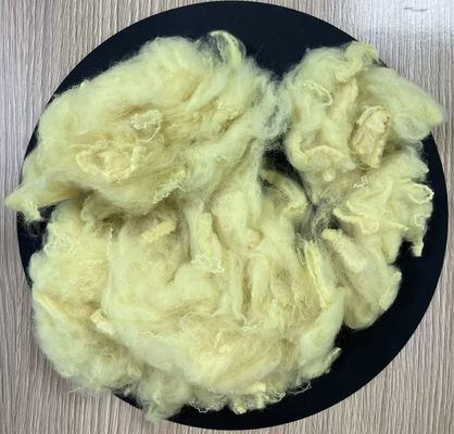 คุณภาพ สายใยพอลิเอสเตอร์รีไซเคิล 2.5D 51mm Chick Yellow โรงงาน