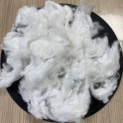 ราคาดี เส้นใยวิสคอสโพลีเอสเตอร์ผสมสารหน่วงไฟ 70-30 สีขาว ออนไลน์