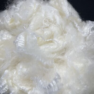 ราคาดี 1.5D × 38mm สายใยกันไฟอะคริลิคที่มีความแข็งแรงสูงสําหรับการใช้งานในอุตสาหกรรมทอ ออนไลน์